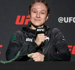 Alexa Grasso / alexa_grasso nude photo #0033