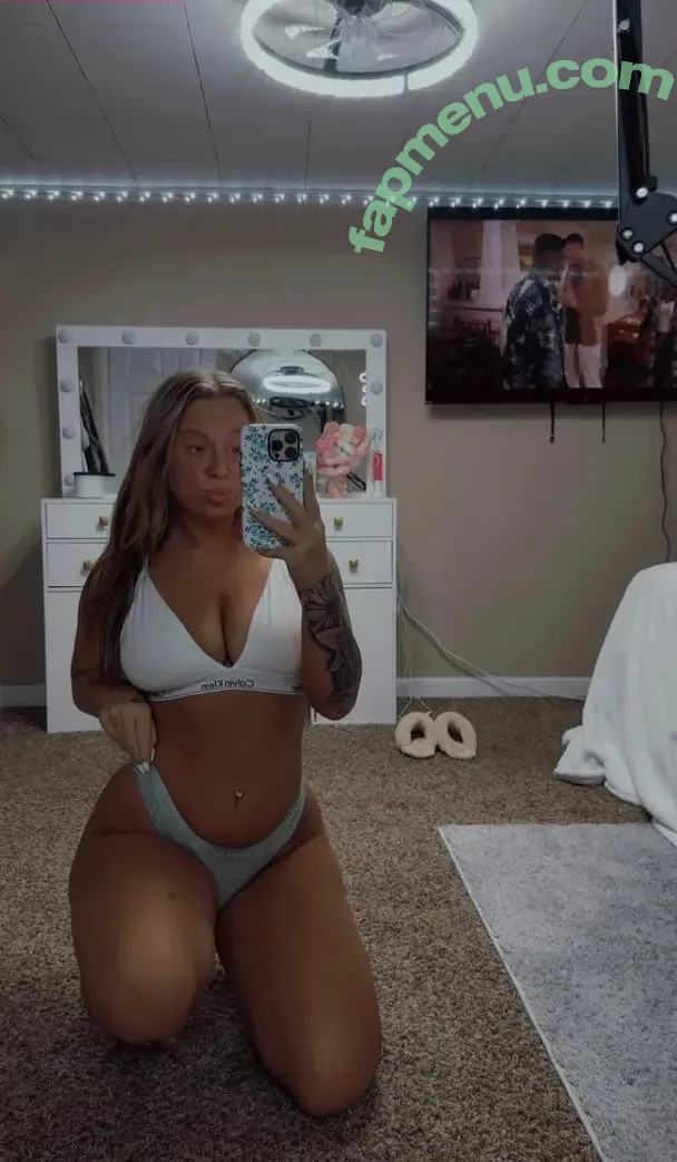 Alexa Greenlee nude photo #0032 (atalexagreen / lleexxa11)