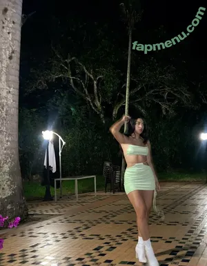alexa_henao / soyalexahenao nude photo #0019