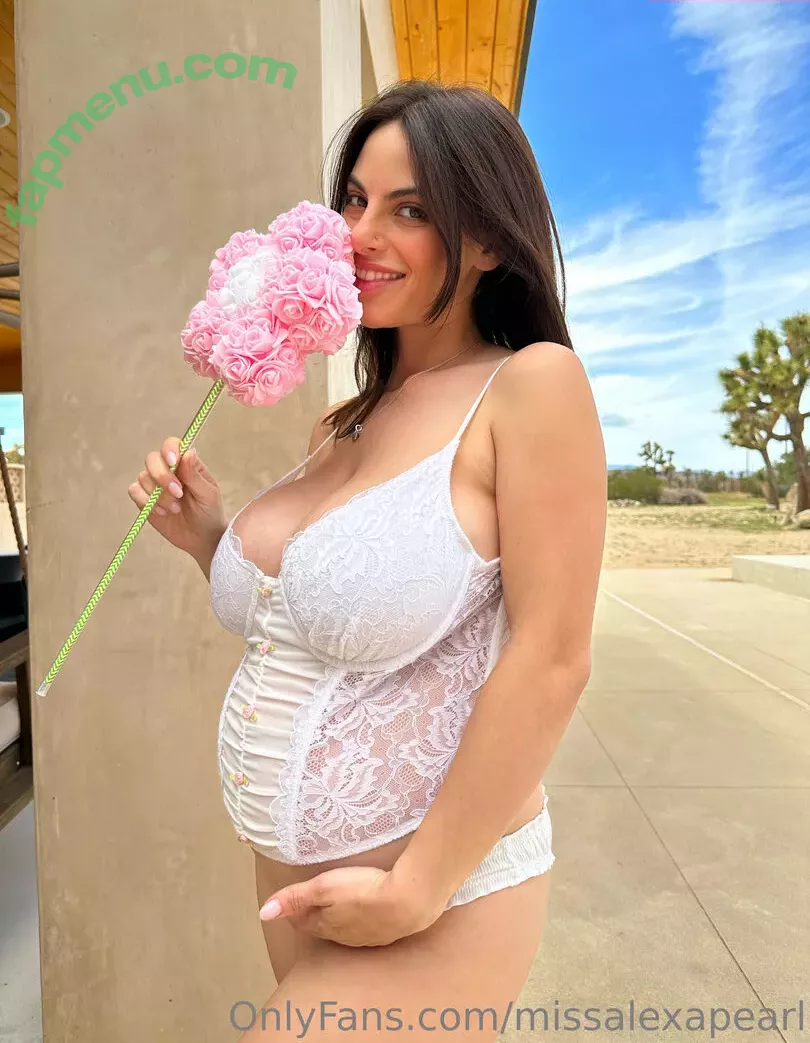 Alexa Pearl nude photo #5573 (Alexapearl / alexa_pearlfans / missalexapearl)