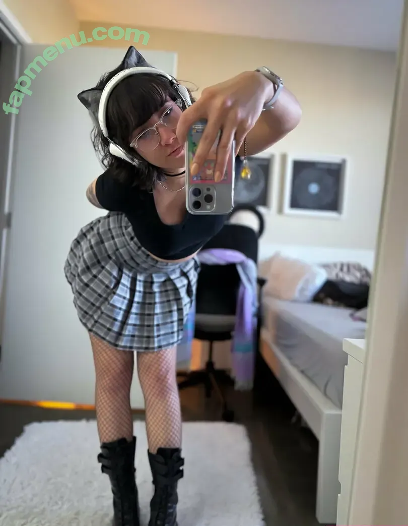 Alexa Pond nude photo #1033 (AlexaPond / alexapond_)