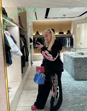 Alexa Tiziani / alexatiziani nude photo #0038