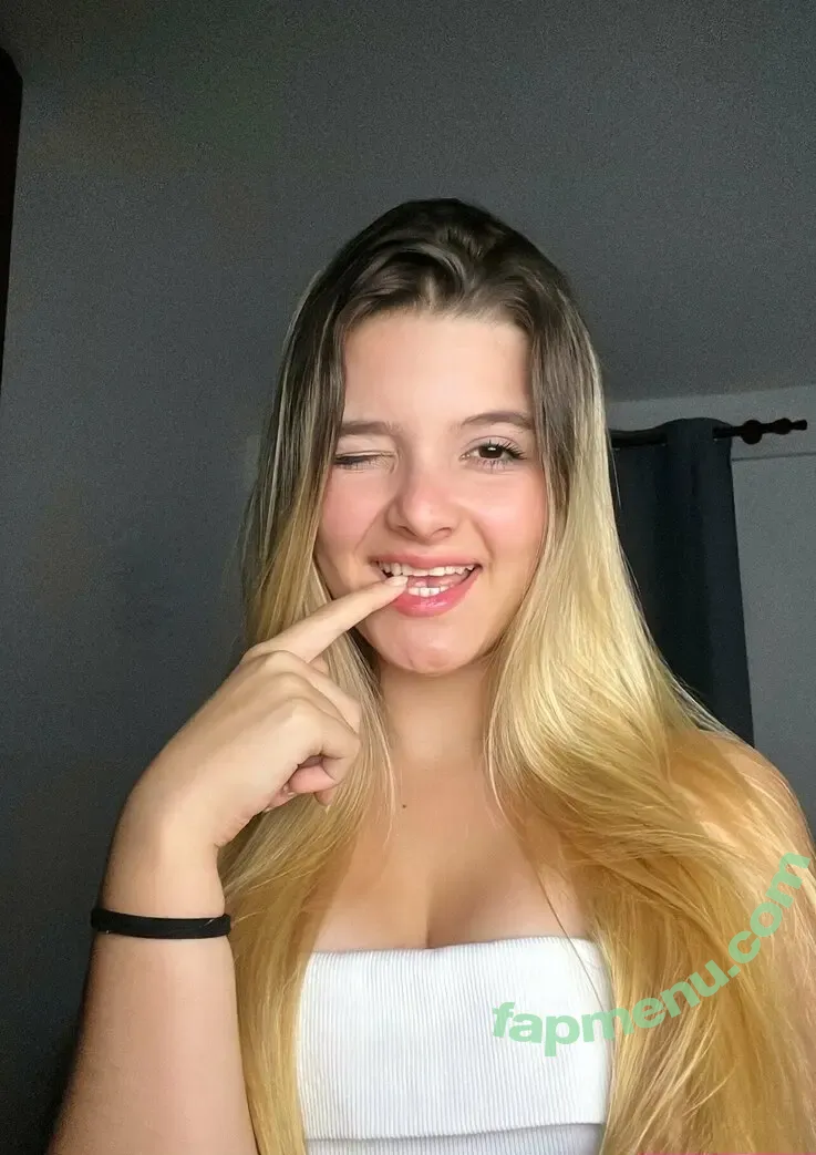 alexakait nude photo #0028 (alexakait)