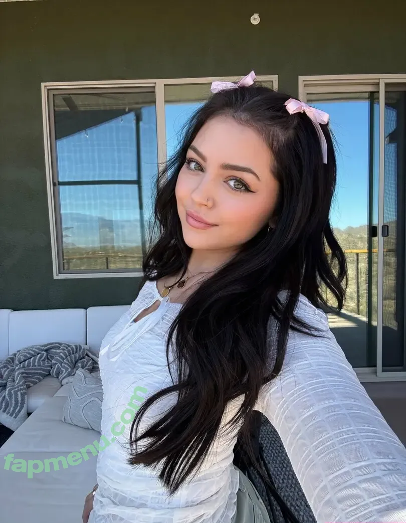 alexalana nude photo #0005 (alexalana_)