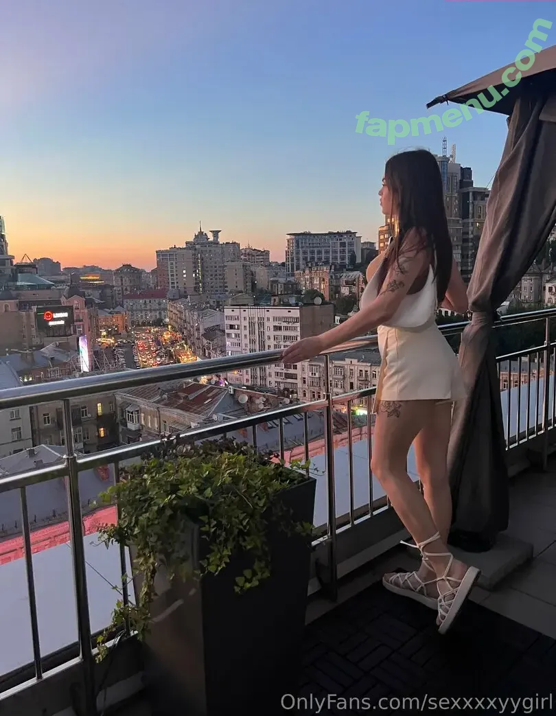 alexalazygirl nude photo #0002 (alexalazygirl)