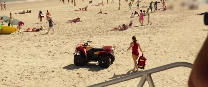 Alexandra Daddario / alexandradaddario nude photo #2962