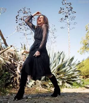 Alexandra Daddario / alexandradaddario nude photo #2975