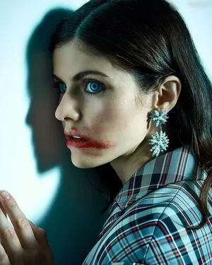 Alexandra Daddario / alexandradaddario nude photo #2980