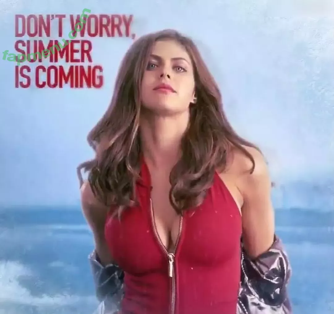 Alexandra Daddario nude photo #2942 (alexandradaddario)