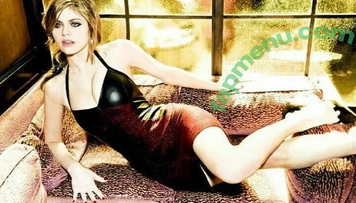 Alexandra Daddario nude photo #2952 (alexandradaddario)