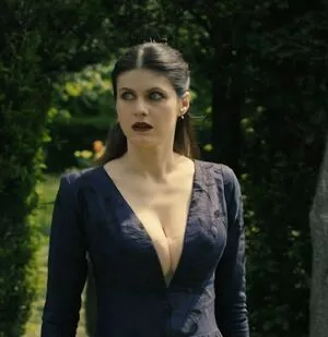 Alexandra Daddario / alexandradaddario nude photo #3331