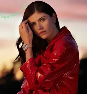 Alexandra Daddario / alexandradaddario nude photo #3450