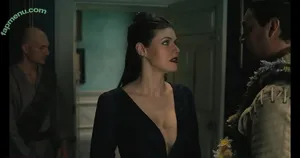 Alexandra Daddario / alexandradaddario nude photo #3525