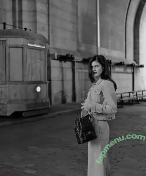 Alexandra Daddario / alexandradaddario nude photo #3730
