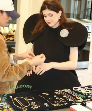 Alexandra Daddario / alexandradaddario nude photo #3746