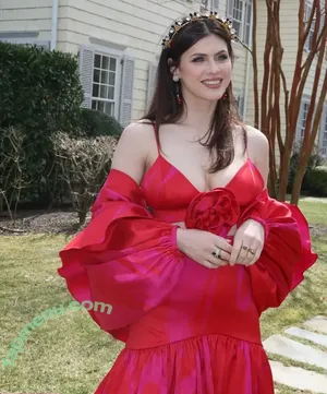 Alexandra Daddario / alexandradaddario nude photo #3750