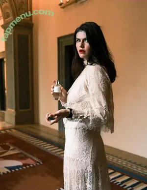 Alexandra Daddario / alexandradaddario nude photo #3817