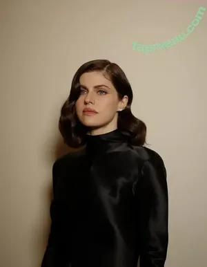 Alexandra Daddario / alexandradaddario nude photo #3960