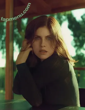 Alexandra Daddario / alexandradaddario nude photo #3965