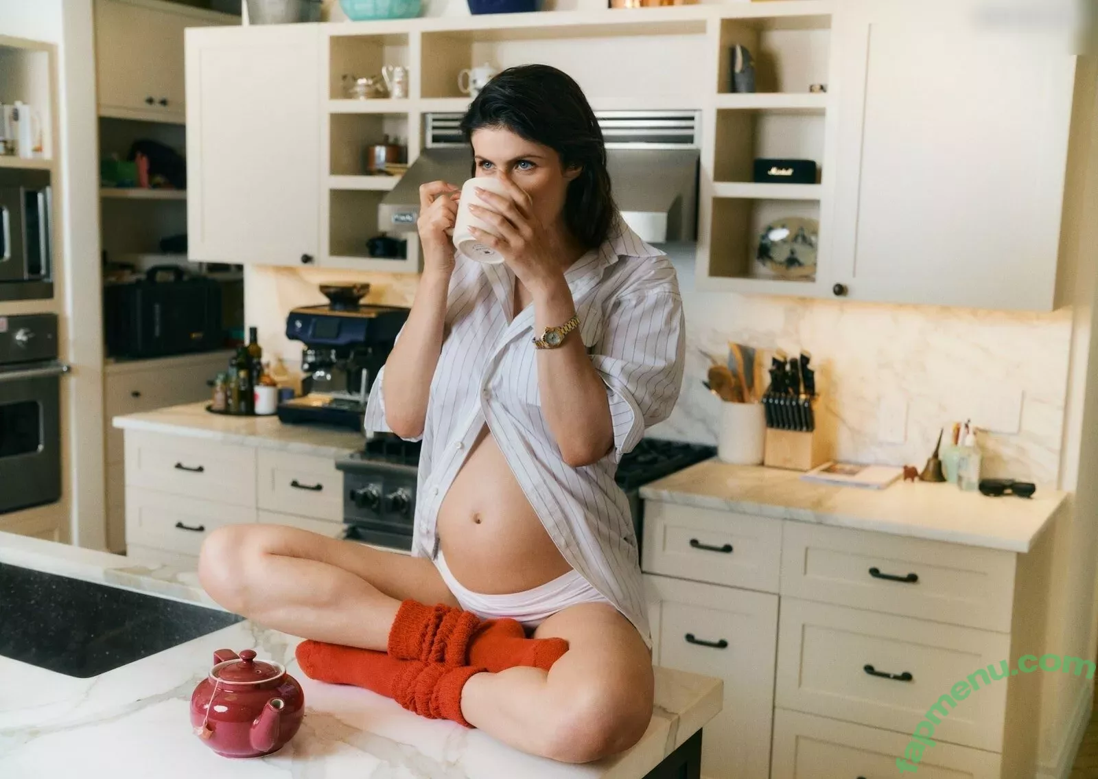 Alexandra Daddario nude photo #3194 (alexandradaddario)