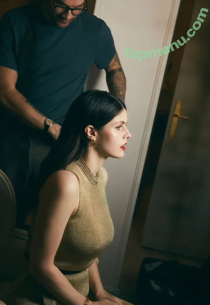 Alexandra Daddario nude photo #3470 (alexandradaddario)