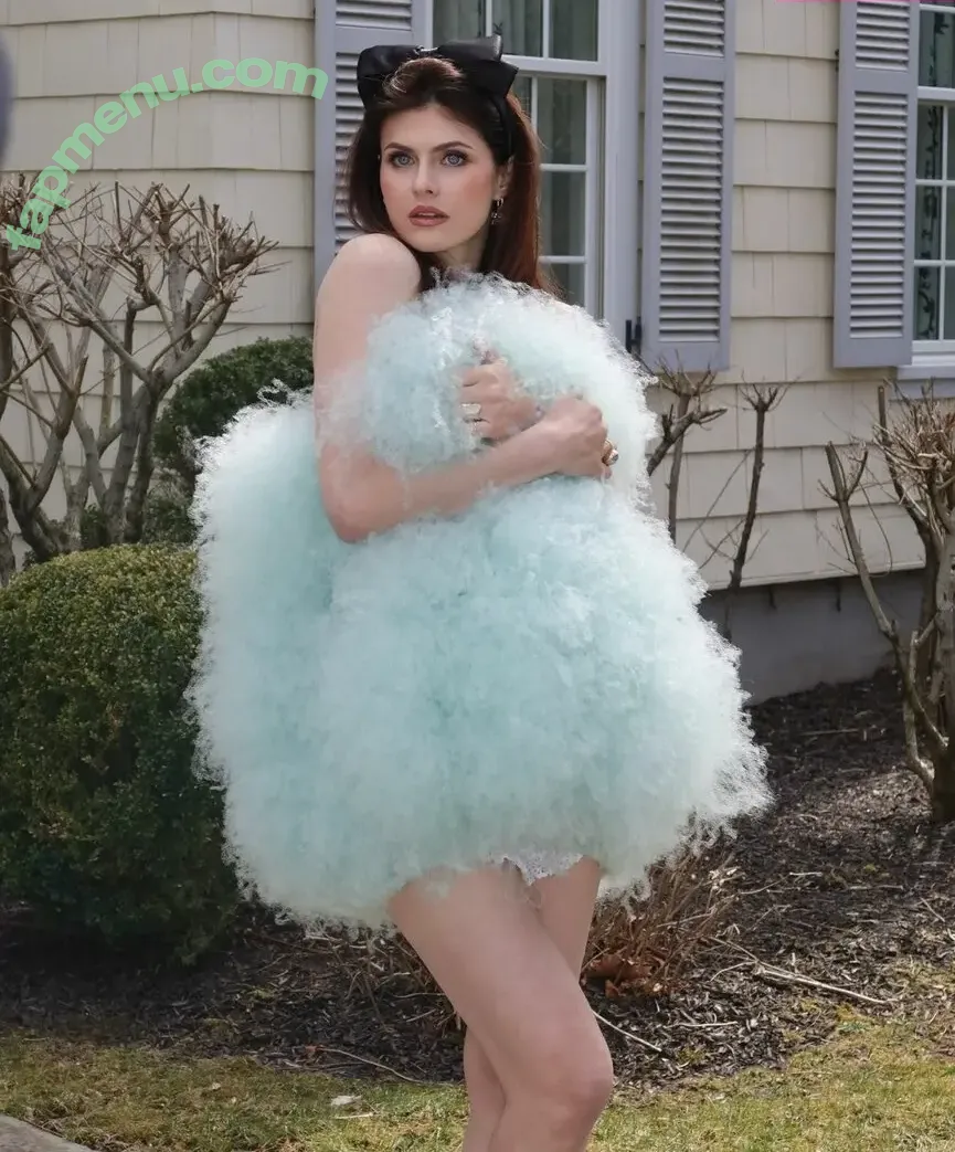 Alexandra Daddario nude photo #3739 (alexandradaddario)