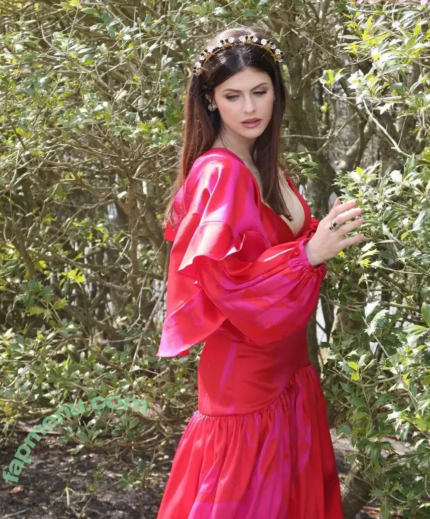 Alexandra Daddario nude photo #3744 (alexandradaddario)