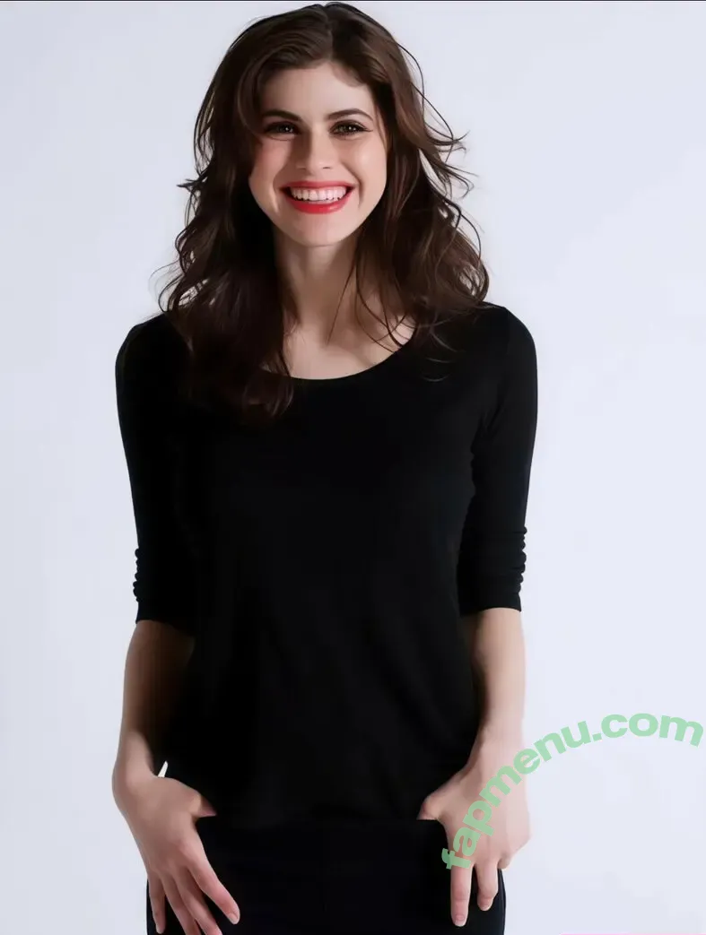 Alexandra Daddario nude photo #3946 (alexandradaddario)