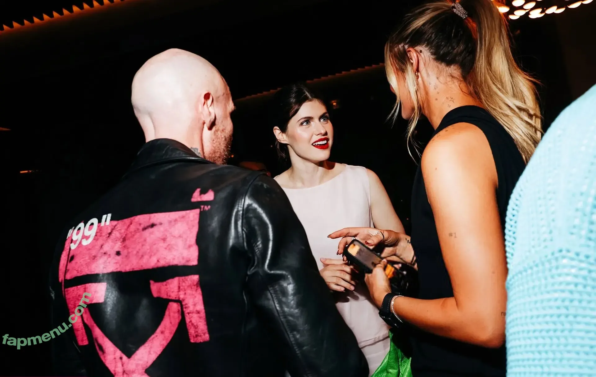 Alexandra Daddario nude photo #3973 (alexandradaddario)