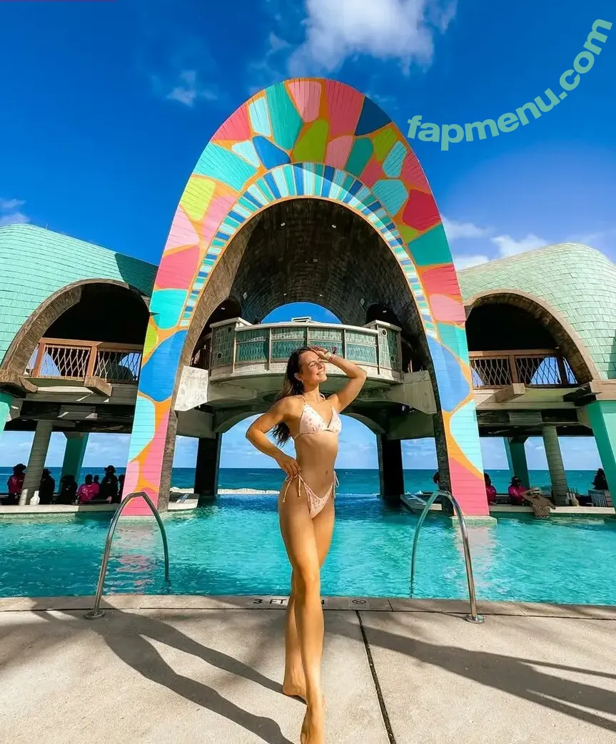 Alexandra Kerr nude photo #0056 (Wanderlust Alley / wanderlustalley)