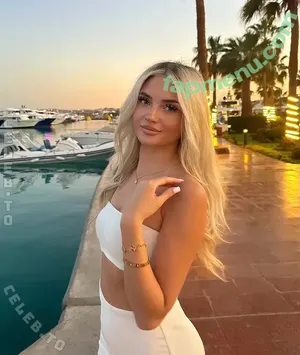 Alexandra laas / alexdelbarca nude photo #0042