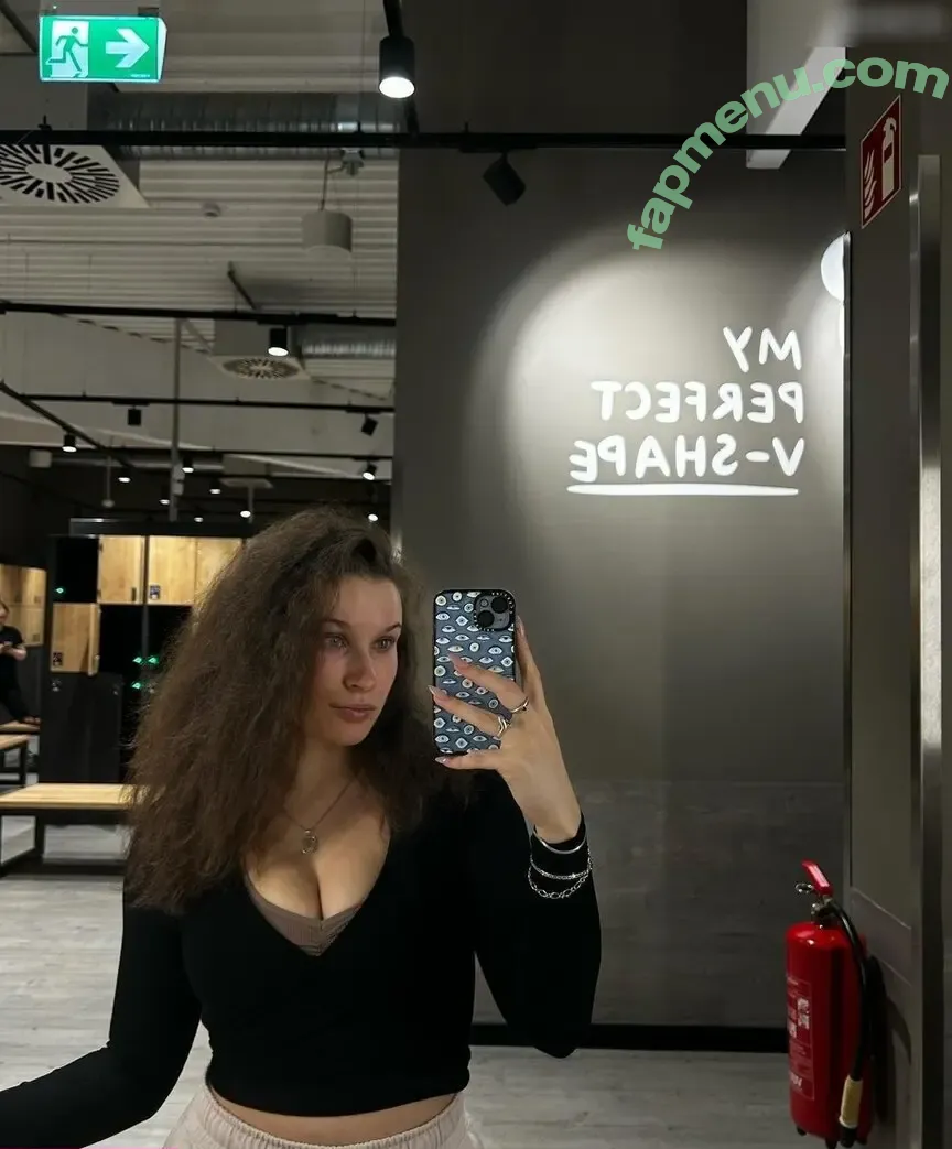 Alexandra.Ohrem nude photo #0016 (Alexandra.Ohrem)