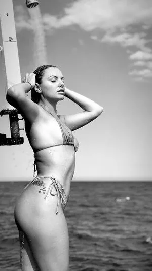 Alexandra Stan / alexandrastan / yumamii nude photo #0100