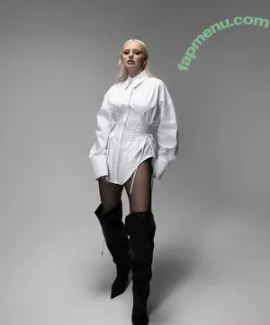 Alexandra Stan / alexandrastan nude photo #1745