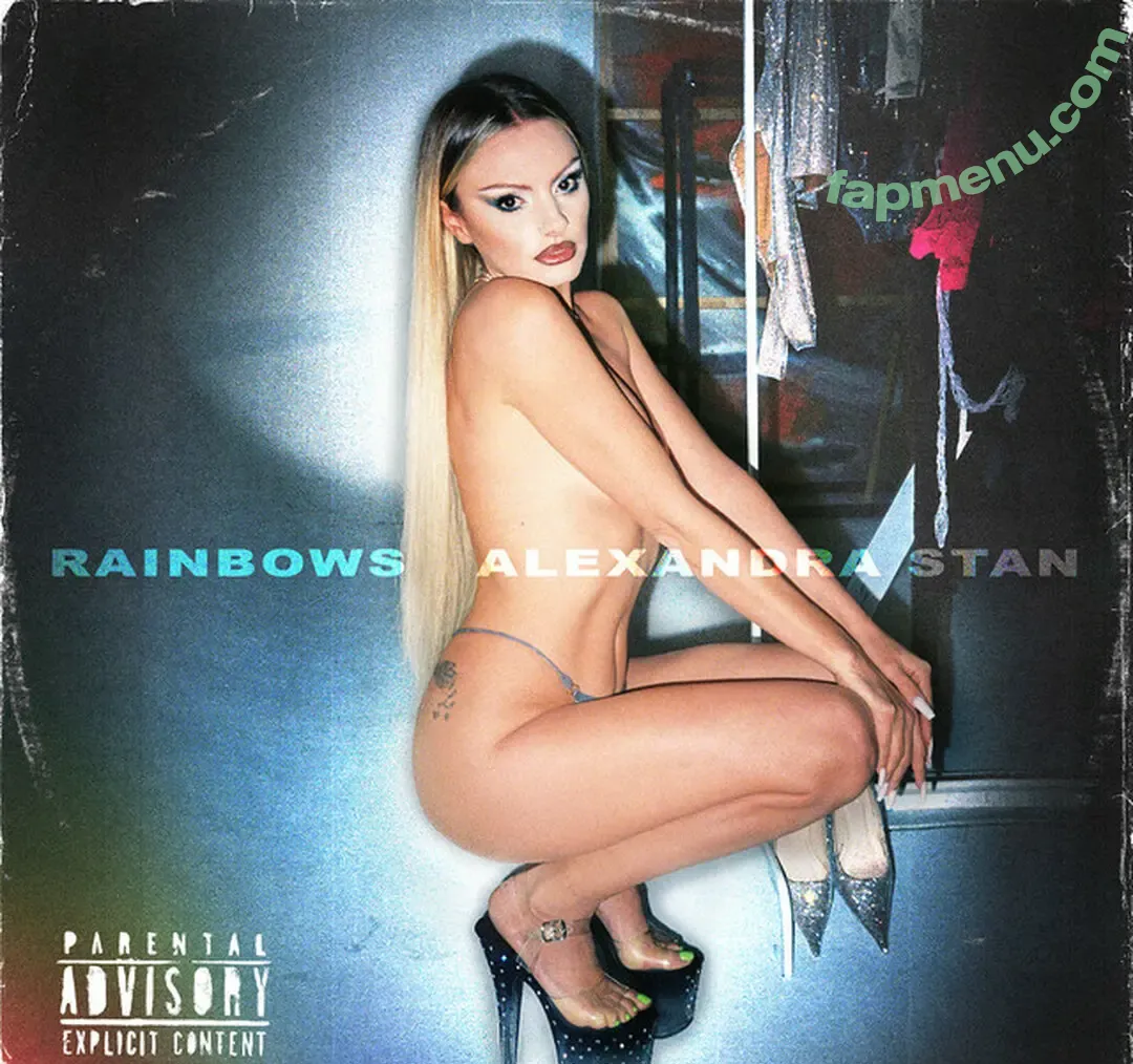 Alexandra Stan nude photo #1790 (alexandrastan)
