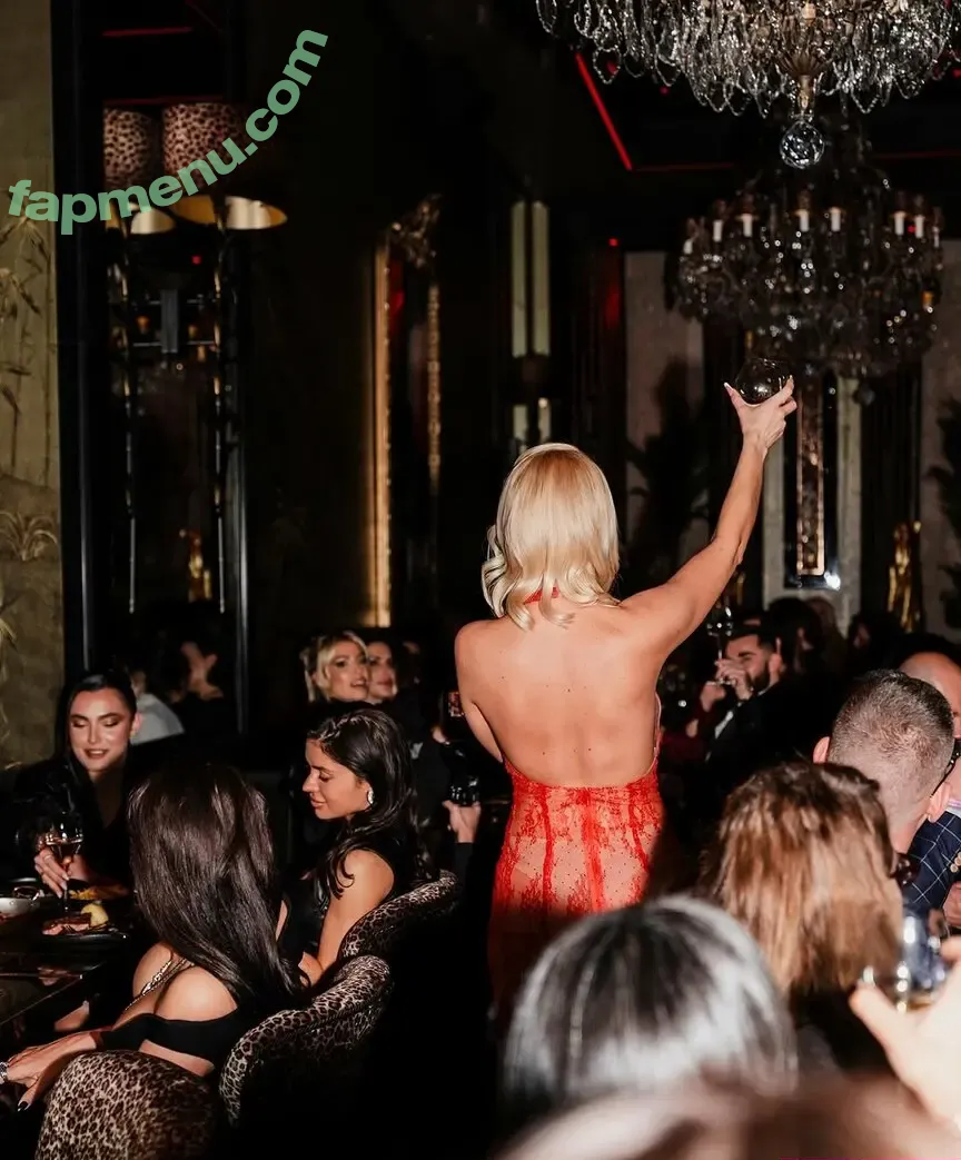 Alexandra Stan nude photo #1880 (alexandrastan)