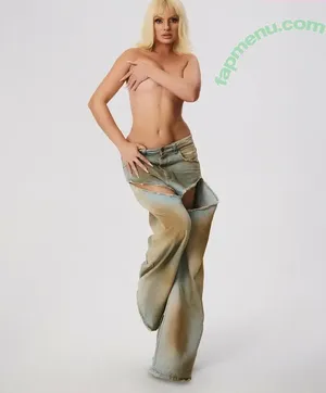 Alexandra Stan / alexandrastan nude photo #2271