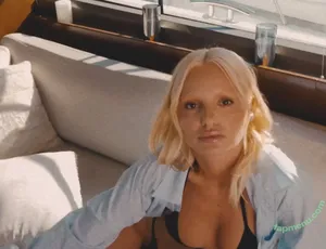 Alexandra Stan / alexandrastan nude photo #2852
