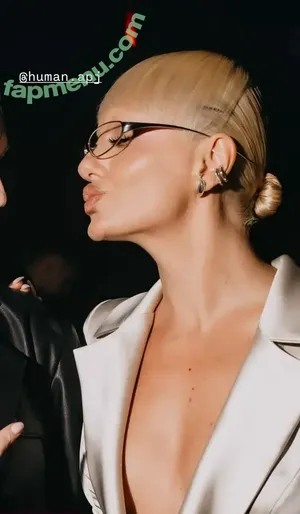 Alexandra Stan / alexandrastan nude photo #2937