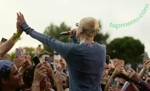 Alexandra Stan / alexandrastan nude photo #2971