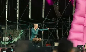 Alexandra Stan / alexandrastan nude photo #2976