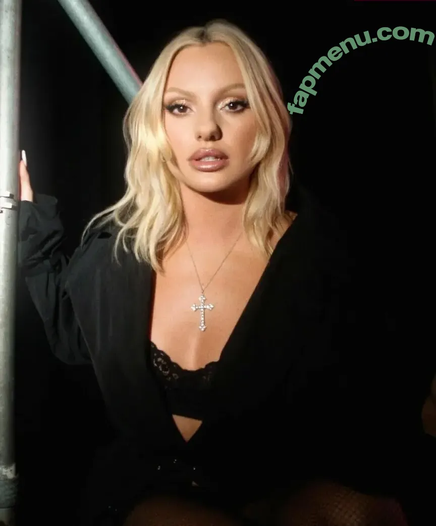 Alexandra Stan nude photo #2024 (alexandrastan)