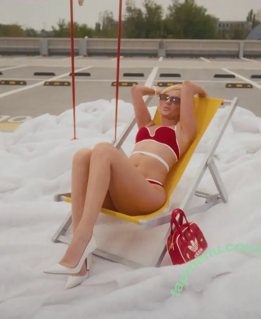 Alexandra Stan nude photo #2040 (alexandrastan)