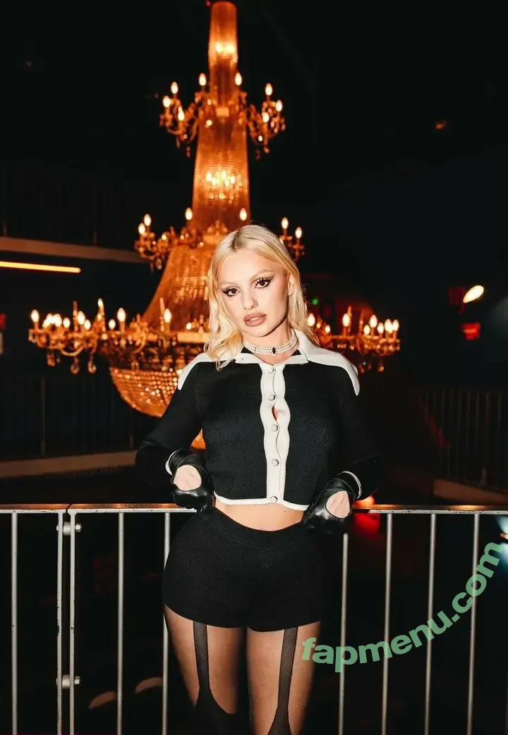 Alexandra Stan nude photo #2061 (alexandrastan)