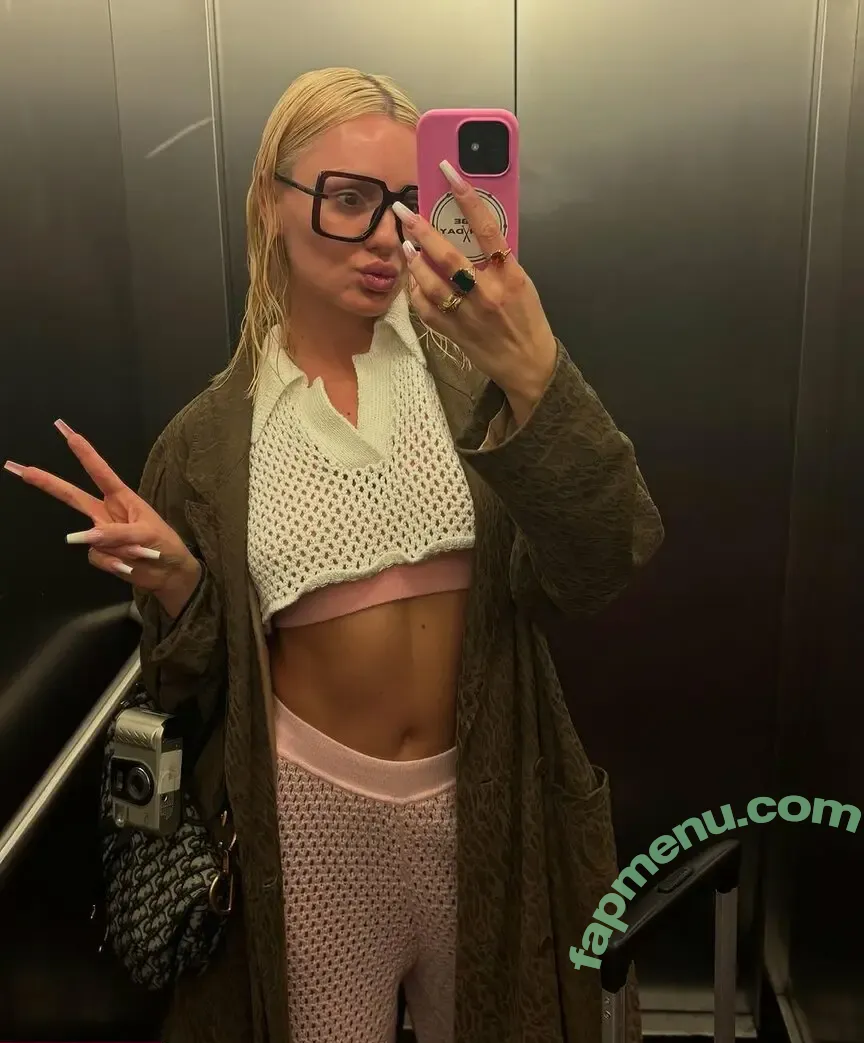 Alexandra Stan nude photo #2161 (alexandrastan)