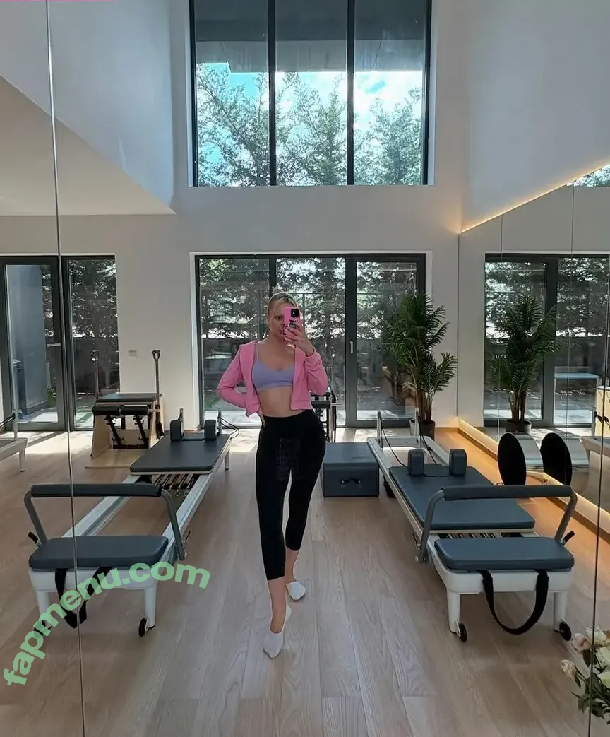 Alexandra Stan nude photo #2167 (alexandrastan)