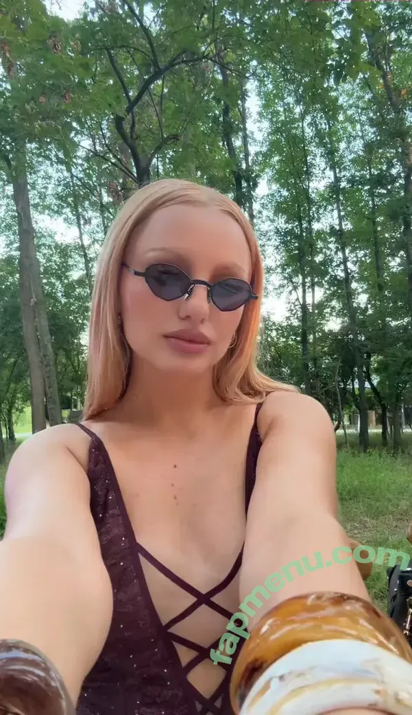 Alexandra Stan nude photo #2256 (alexandrastan)