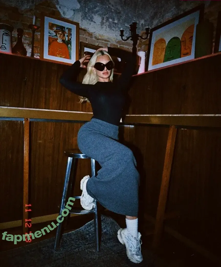 Alexandra Stan nude photo #2286 (alexandrastan)