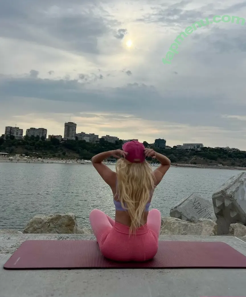 Alexandra Stan nude photo #2315 (alexandrastan)