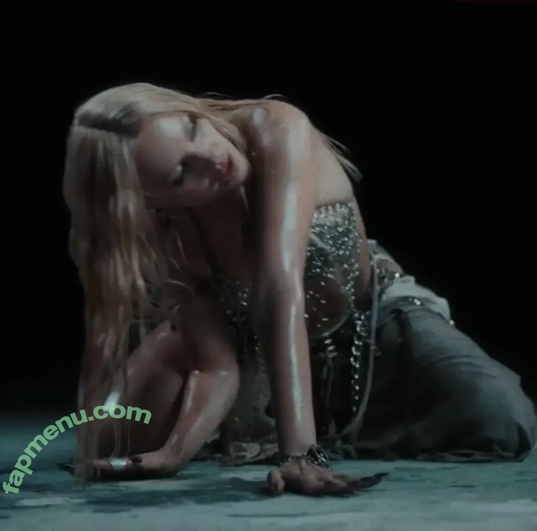 Alexandra Stan nude photo #2400 (alexandrastan)